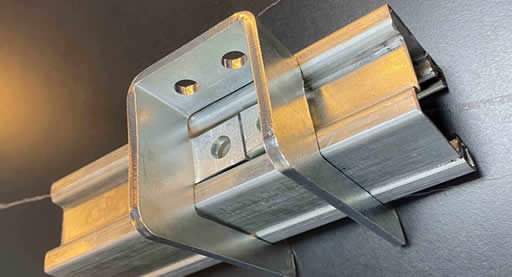 Направляющая для роллетных ворот